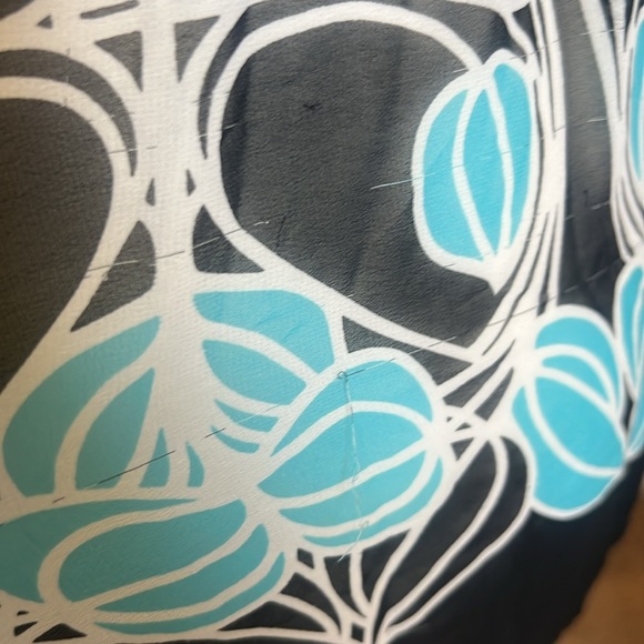 Bison Bisou maternity sheer blouse - Picture 5 of 5